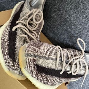 Yeezy Boost 350 Mens shoes  11 1/2